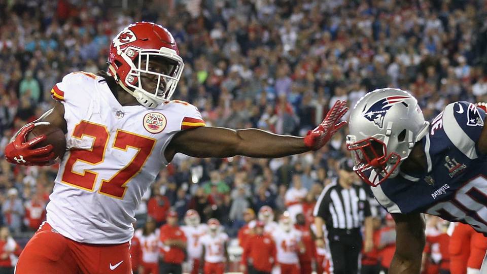 Kareem Hunt tops sportsbooks for Offensive Rookie of the Year