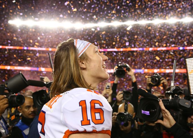 clemson celebrates 2019 win