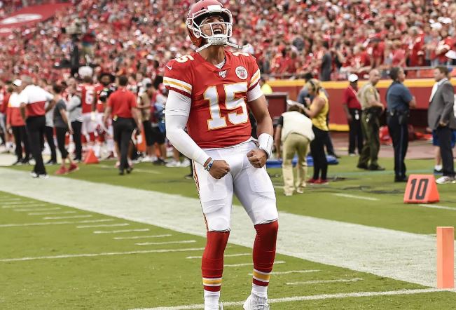 Chiefs receive plenty of public betting handle week 4 NFL report