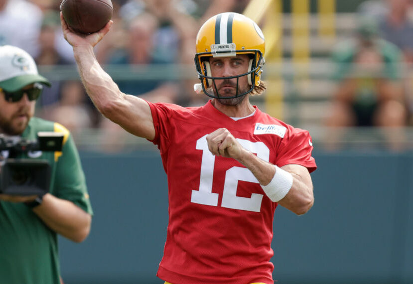 Rodgers in camp changes the point spread