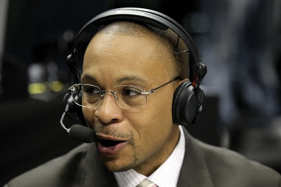 Gus Johnson is Terrible