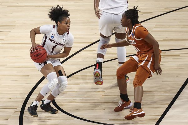 36-0 S. Carolina Leads Women’s Final Four