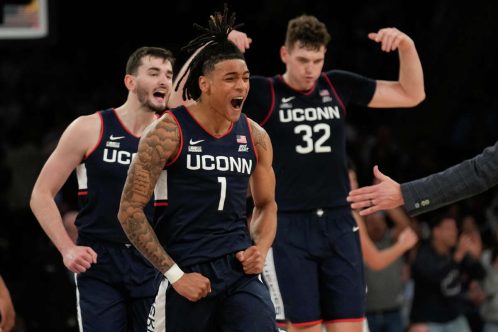 college basketball futures odds and picks to win March Madness 2024