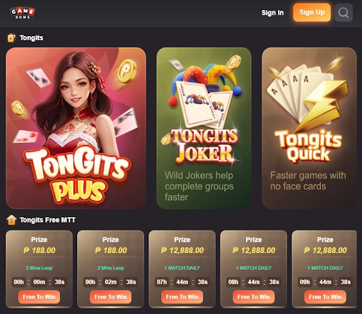 A player arranging cards during a Tongits offline match.