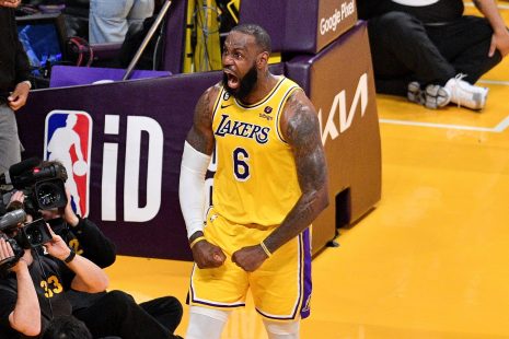 Lebron and Lakers will cost sportsbooks millions if they win