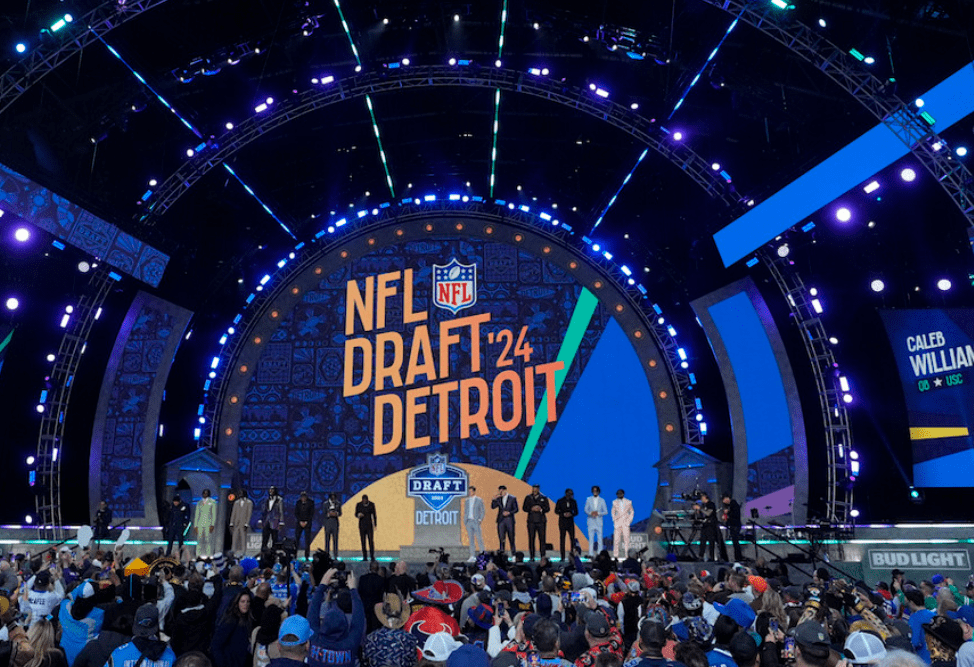 NFL draft - what happens if you don't get your pick submitted in time?